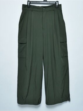 GAP Fit Cargo High Rise Wide-Leg Pants in Dark Olive Womens